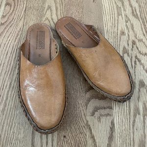 Mohinders Soft Solid Slide in Amber